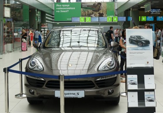 Фото рекламной плоскости по адресу Центральный холл, 1 этаж (Терминал А)