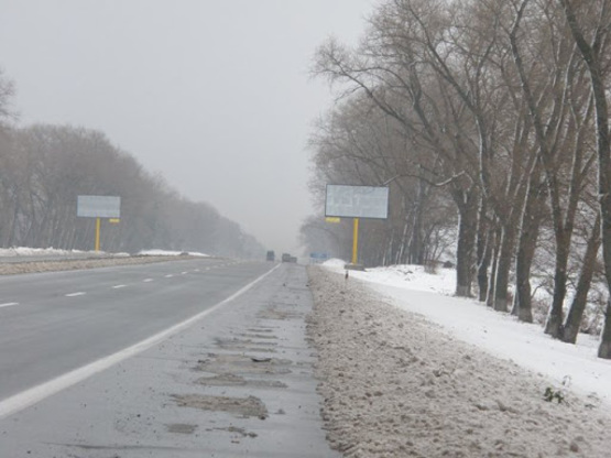 Фото рекламной плоскости по адресу трасса Киев-Чернигов_км 41+950_левый // из Киева