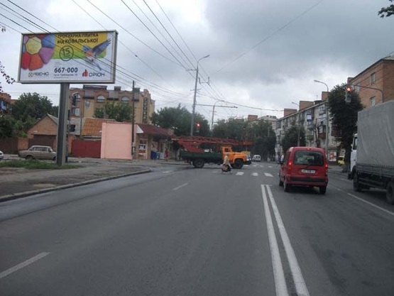 Фото рекламной плоскости по адресу ул. Киевская - ул. Богдана Ступки