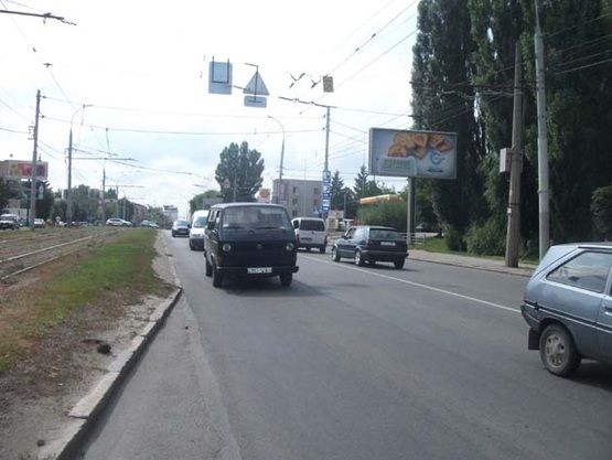 Фото рекламной плоскости по адресу ул. Келецкая (д.№52)