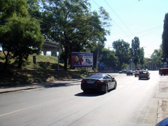 Фото рекламной плоскости по адресу ул. Приморская №51