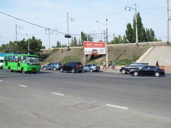 Фото рекламної площини за адресою ул. Балковская / Пересыпь / Херсонский Сквер № 4