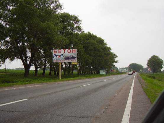 Фото рекламной плоскости по адресу трасса Киев-Сумы_км 30+730_левый // из Киева