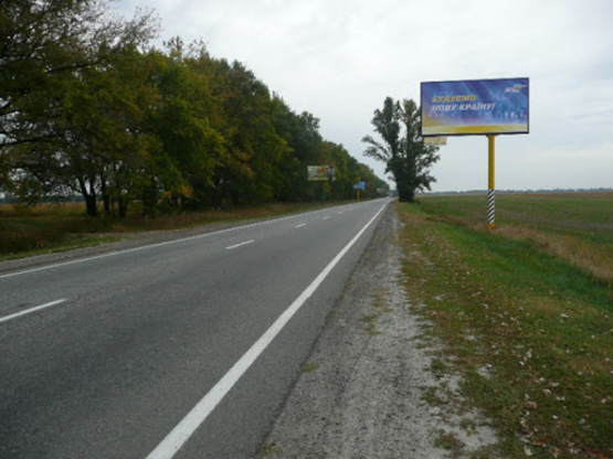 Фото рекламной плоскости по адресу трасса Борисполь-Днепропетровск_км 2+300_правый // из Киева
