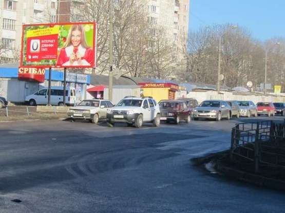 Фото рекламной плоскости по адресу Київська вул. - 15-го Квітня вул.