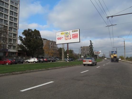 Фото рекламной плоскости по адресу Победы, 132