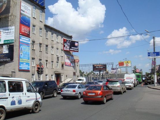 Фото рекламної площини за адресою ул. Среднефонтанская / ул. Семинарская / ТВЦ "Среднефонтанский" №1