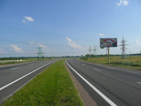 Фото рекламной плоскости по адресу трасса Киев-Чернигов_км 31+400_левый // в Киев