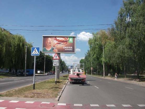 Фото рекламной плоскости по адресу пр. Юности - ул. Андрея Первозванного (разд) к Келецкой