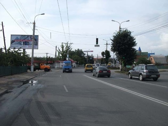 Фото рекламної площини за адресою ул. Киевская - ул.Гонты