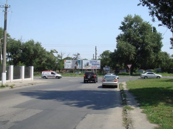 Фото рекламної площини за адресою Ивановский путепровод/ ул. Ак.Гаркавого АЗС КАТРАЛ) №1