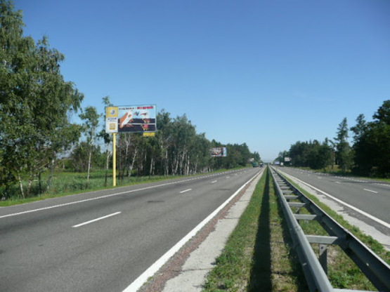 Фото рекламної площини за адресою трасса Киев-Обухов-Знаменка_км 32+000_правый // в Киев