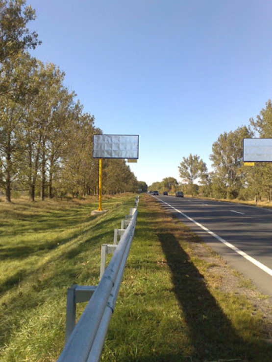 Фото рекламной плоскости по адресу трасса Борисполь-Днепропетровск_км 8+800_правый // в Киев