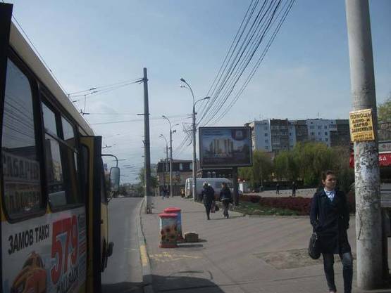 Фото рекламной плоскости по адресу пр. Коцюбинского - ул. Нансена (остановка)