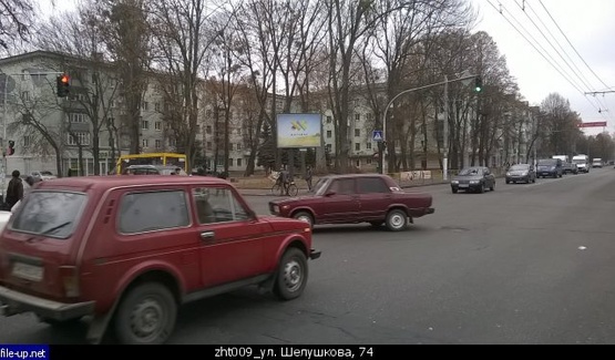 Фото рекламної площини за адресою Шелушкова ул., 74 (с центра,минимаркет" Полісся продукт")