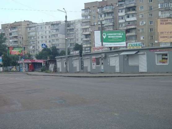 Фото рекламної площини за адресою Василя Стуса вул. - Івасюка вул.