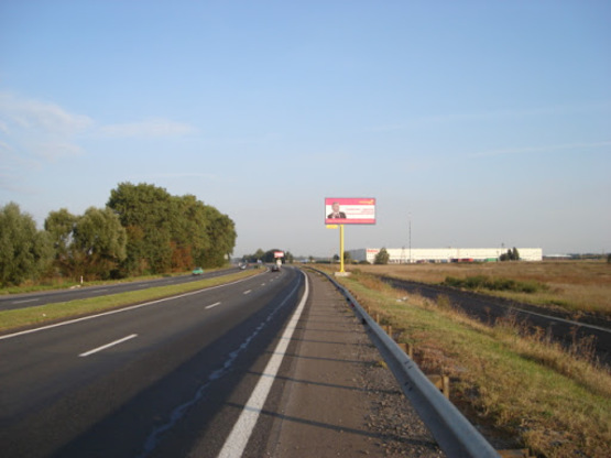 Фото рекламной плоскости по адресу трасса Киев-Чернигов_км 34+550_правый // из Киева