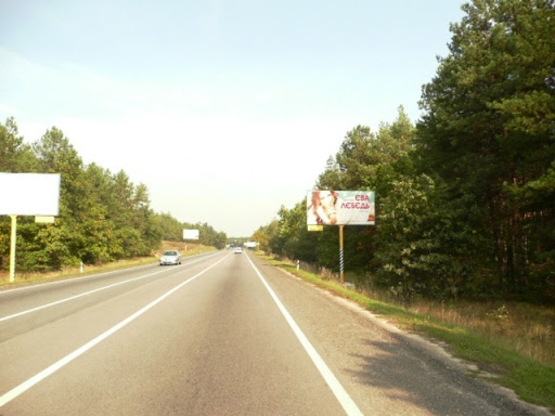 Фото рекламної площини за адресою трасса Киев-Обухов_км 34+750_левый // в Киев