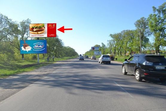 Фото рекламной плоскости по адресу Малая Даниловка-коттеджный поселок" Поле чудес"-в ст. Дергачей-верх-этажерка №2