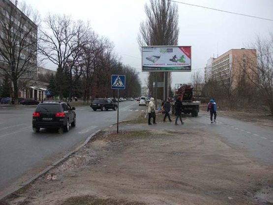 Фото рекламной плоскости по адресу ул. Андрея Первозванного - ул. 600-летия