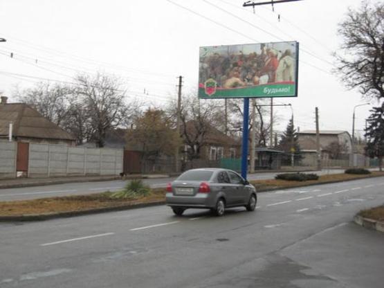Фото рекламной плоскости по адресу ул.Демократическая-въезд в Заводской р-н