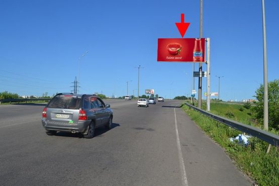 Фото рекламної площини за адресою Клочковская -развязка с окружной-флажок№3 въезд в Харьков  со ст. Дергачей