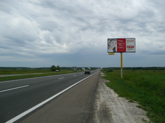 Фото рекламної площини за адресою трасса Киев-Чернигов_км 22+550_левый // в Киев