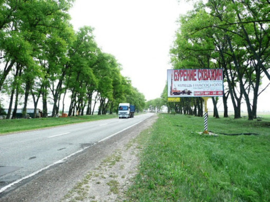 Фото рекламной плоскости по адресу трасса Киев-Сумы_км 34+550_правый // из Киева