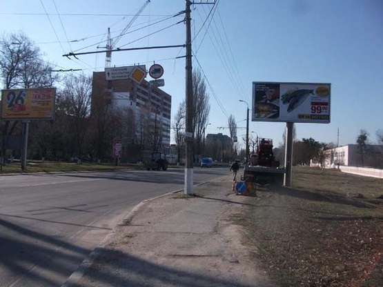 Фото рекламной плоскости по адресу ул. Киевская - ул. Сергея Зулинського