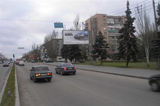 Фото рекламної площини за адресою ул.Перемоги - ПКіО Трудової слави, ст.А (призматрон)