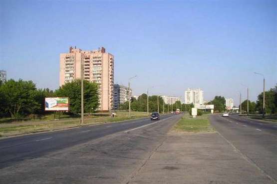 Фото рекламной плоскости по адресу Набережна магіст., "Червона вода"