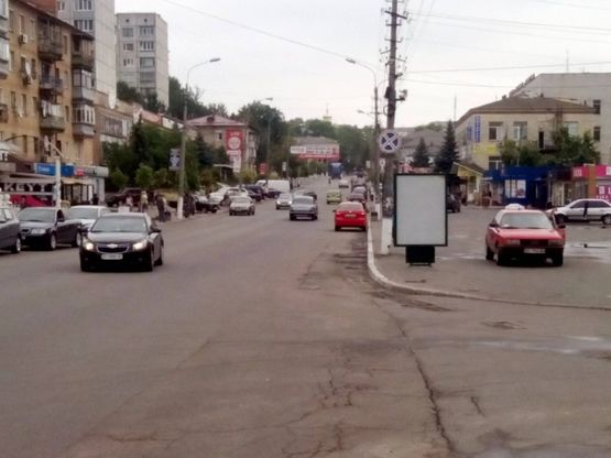 Фото рекламной плоскости по адресу ул. Грушевского,17А  центральная площадь