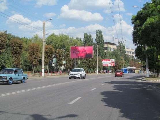 Фото рекламной плоскости по адресу Соборна вул. (Соборна вул.), 8