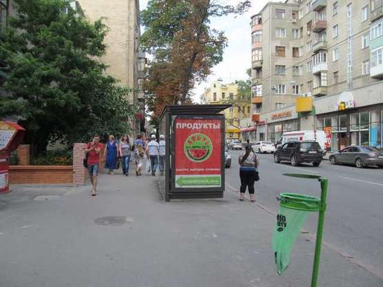 Фото рекламної площини за адресою Пушкінська вул., 49 (зупинка)