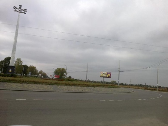 Фото рекламной плоскости по адресу Рівненська/Окружна_кільце біля Епіцентру_в'їзд в місто