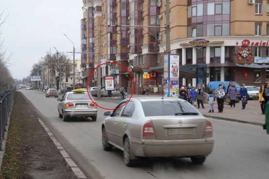 Фото рекламной плоскости по адресу вул. Соборності (Жовтнева), 50
