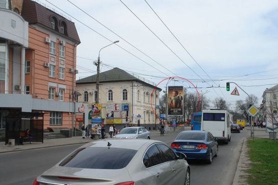 Фото рекламной плоскости по адресу вул. Європейська (Фрунзе) /вул. 1100-річчя Полтави    (призматрон) ВЕРТ.
