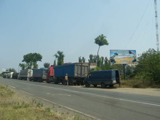 Фото рекламної площини за адресою Одесская трасса - въезд в город
