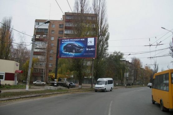 Фото рекламної площини за адресою Металургів вул., 6