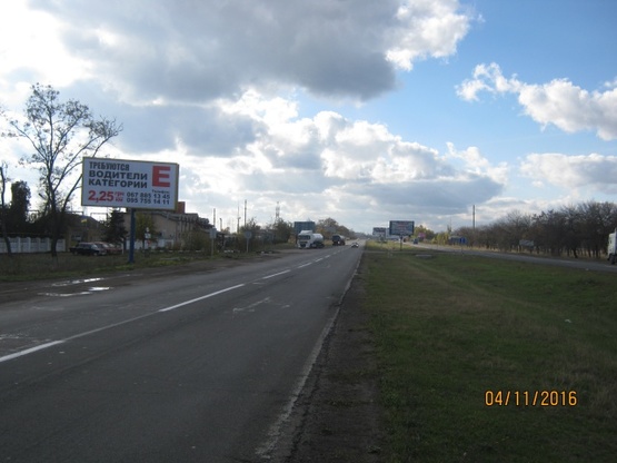 Фото рекламної площини за адресою Одесская трасса - выезд