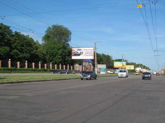 Фото рекламної площини за адресою Євгена Тельнова просп. (Євгена Тельнова вул.), 4