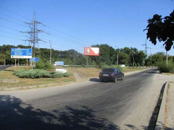 Фото рекламной плоскости по адресу Харків-Сімферополь шосе