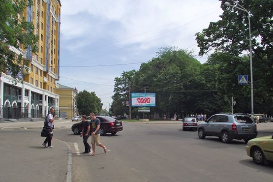 Фото рекламной плоскости по адресу Майдан Незалежності / вул. Коваля