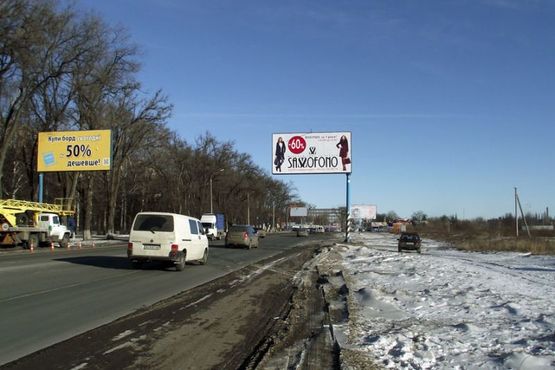 Фото рекламной плоскости по адресу вул. Київське шосе / вул. Алмазна (на Харків)
