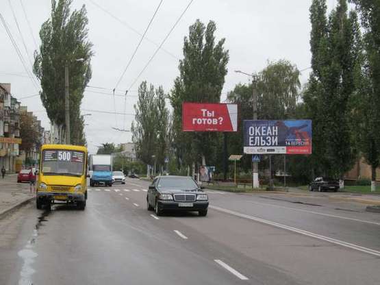 Фото рекламной плоскости по адресу Маланюка Євгена вул., 6/2 - Дружби народів пл. - Андрія Матвієнка вул. (Башкирська вул.)