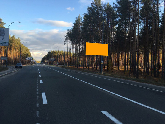 Фото рекламной плоскости по адресу ул. Университетская, возле кладбища (направление на Киев)