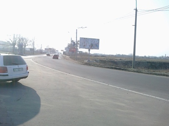 Фото рекламной плоскости по адресу Рівненська/Окружна_кільце біля Епіцентру_в'їзд в місто