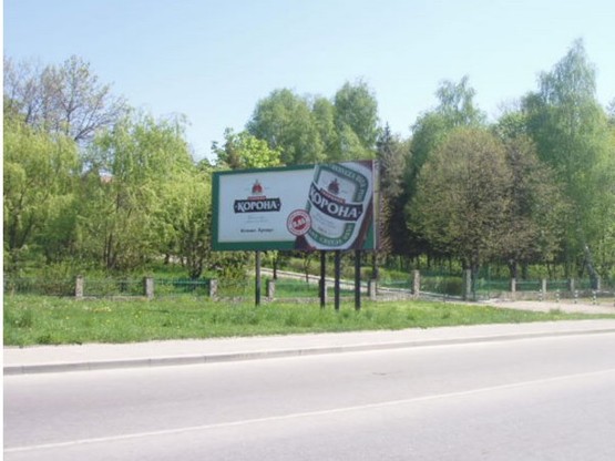 Фото рекламної площини за адресою вул. Мазепи, біля переїзду