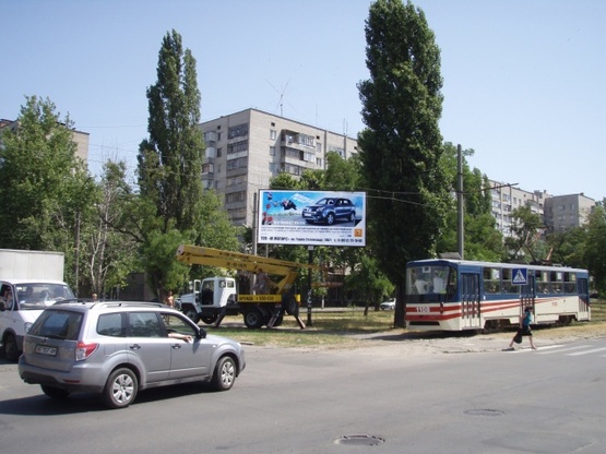 Фото рекламной плоскости по адресу ул. Чкалова - ул. 3-я Слободская
