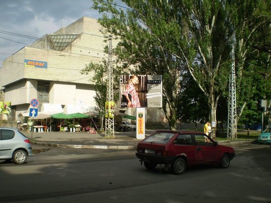 Фото рекламной плоскости по адресу пер. Пугачева / пр. Ушакова